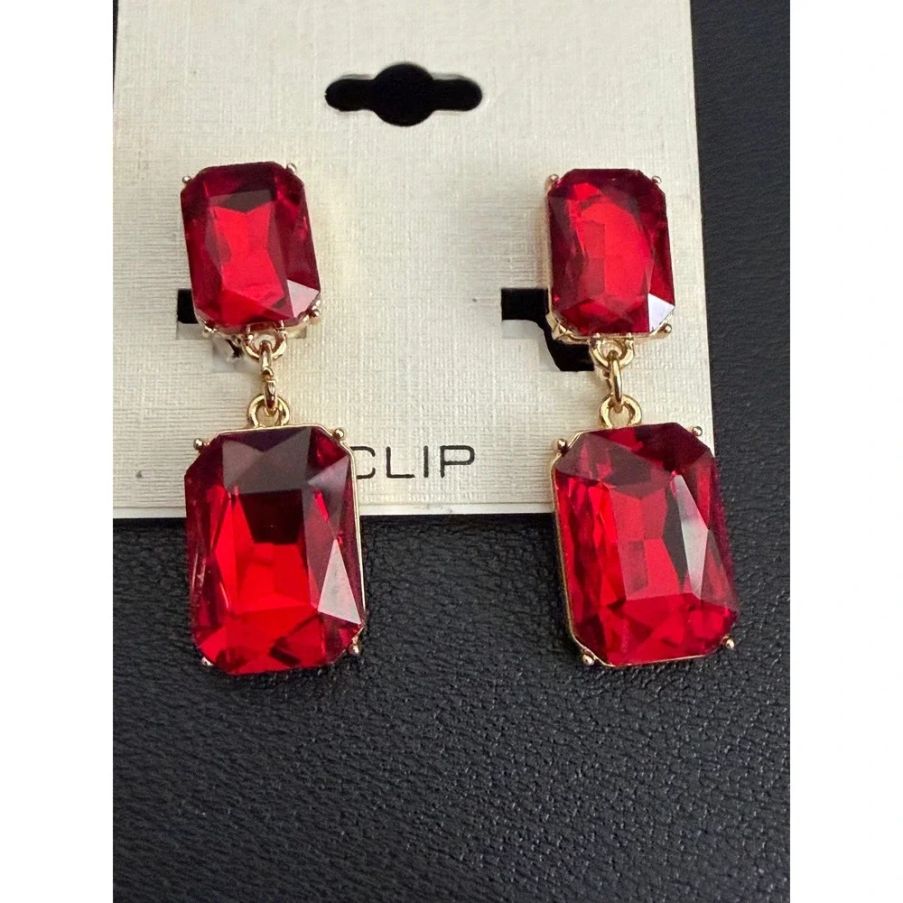 Tahari Earrings Lot of 4 Pair Clip Ons Rhinestone Drop Dangle Red Blue Yellow - Picture 3 of 9